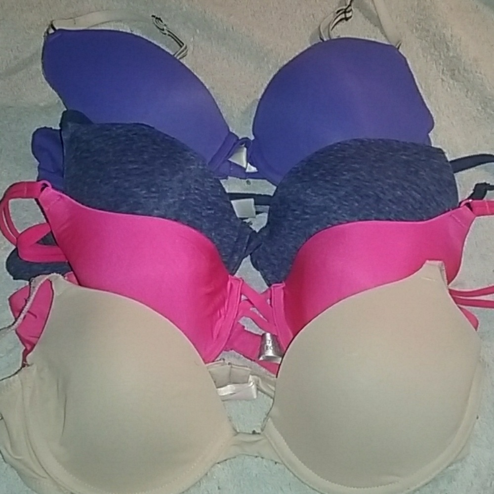 LOT OF BRAS